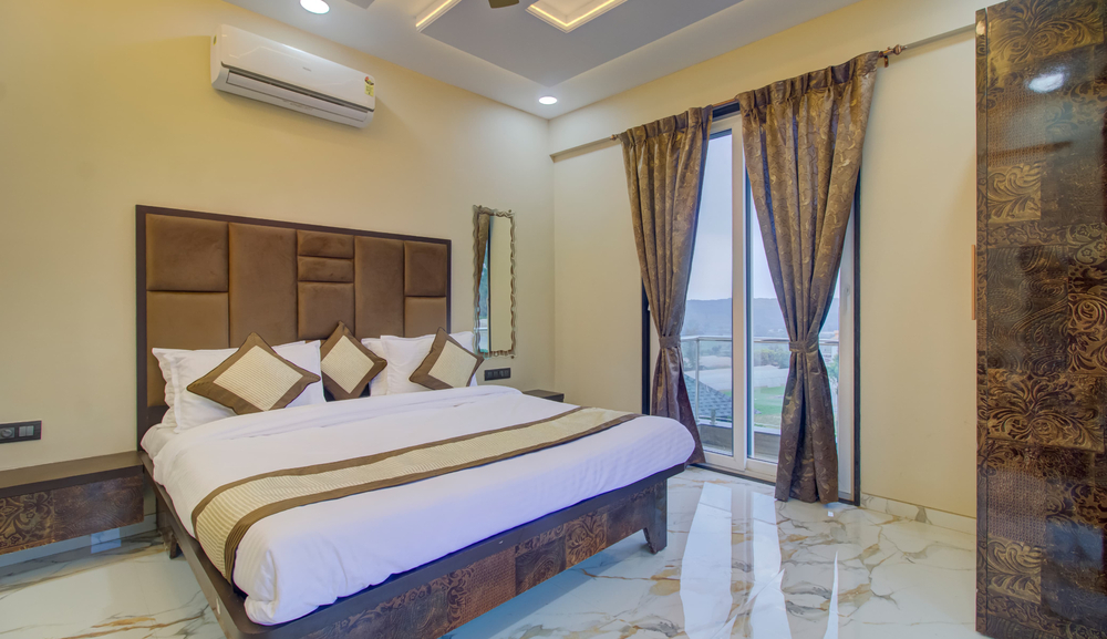 Villa in Mahabaleshwar Room